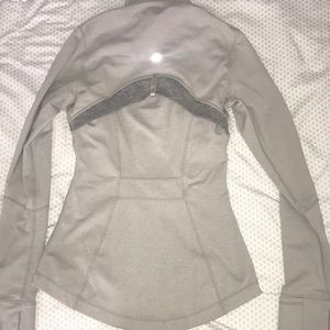 Lululemon zip up jacket / size 2